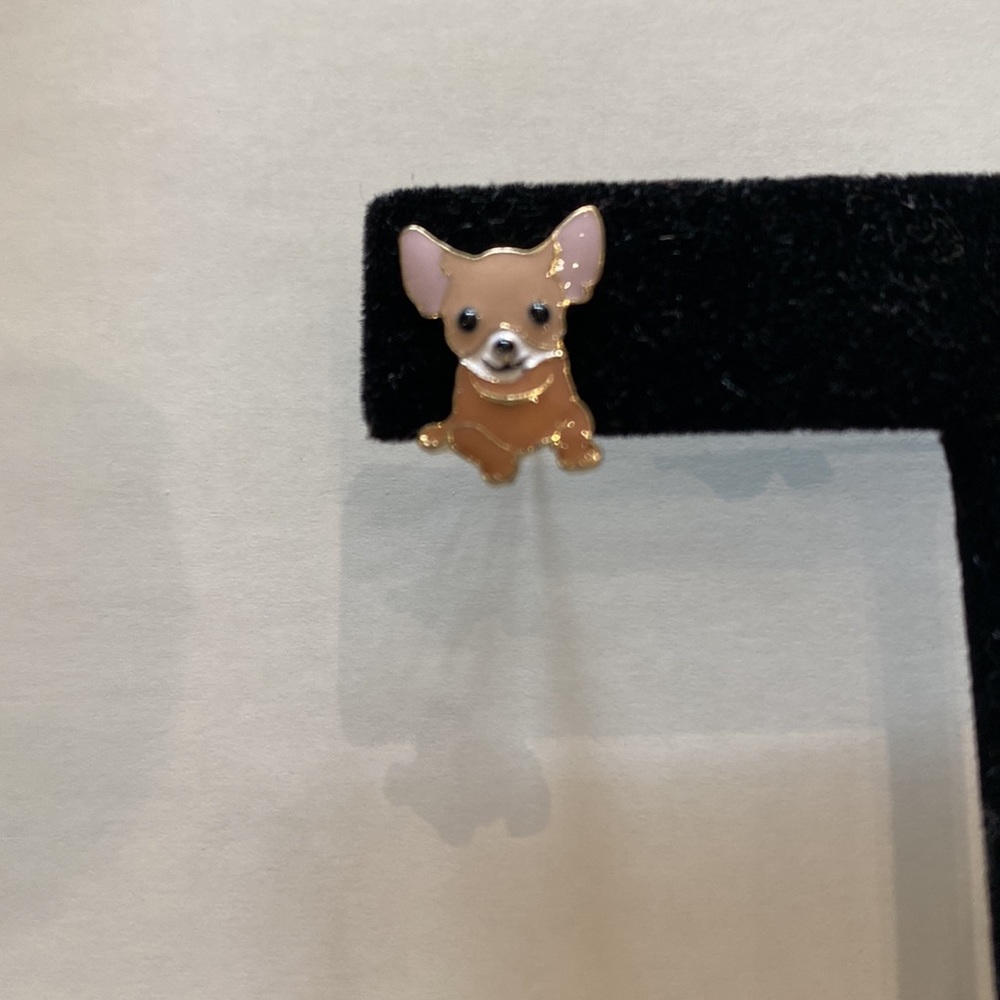 Chihauhua Enamel dog stud earrings